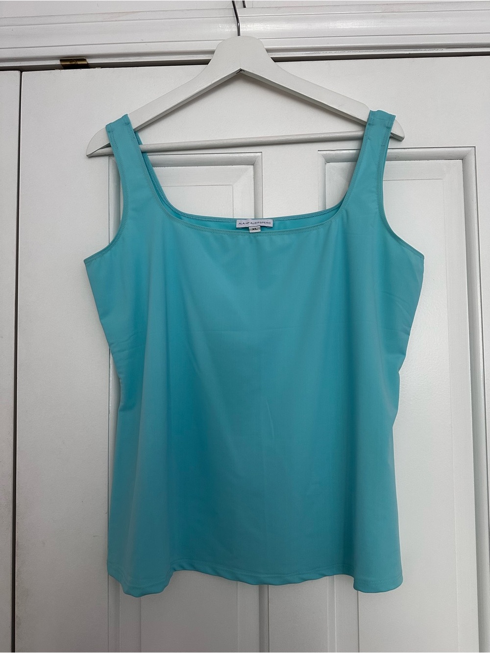 Ala von Auersperg Aqua Blue Stretch Tank Top XL